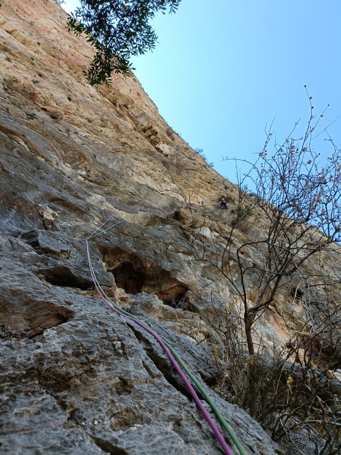 primer largo via escalada Sáez-Linares