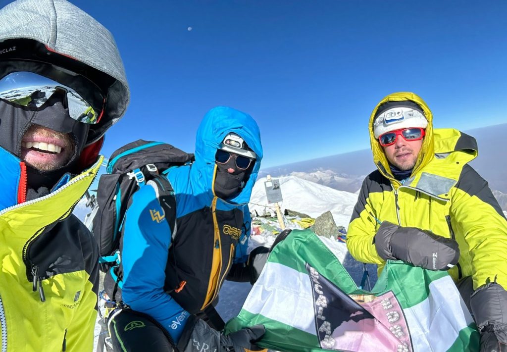 Ataque a Cumbre Pico Lenin