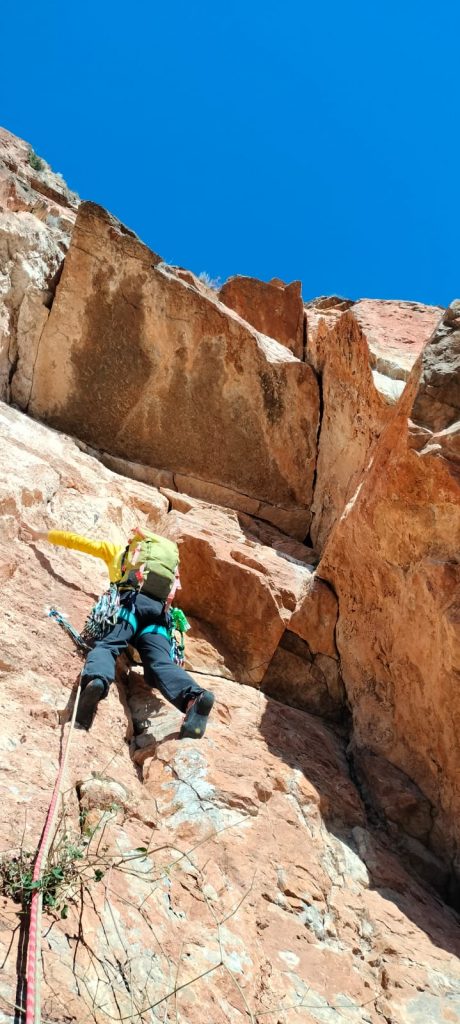 Salida del tercer largo. Pilier central rincon de bonanza.